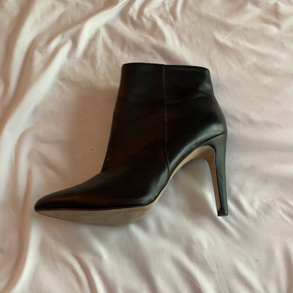 H&M Black Heel Ankle Booties Size 7 - Picture 3 of 6
